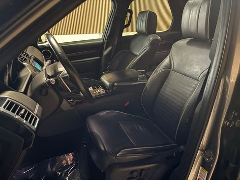 Used 2017 Land Rover Discovery HSE Luxury image 11