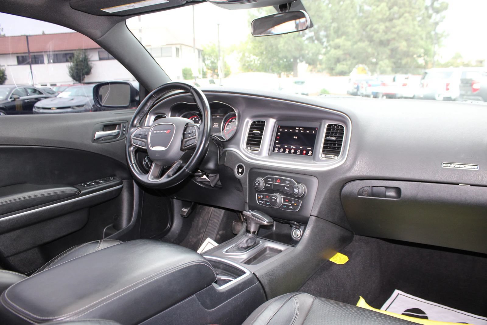 Used 2021 Dodge Charger SXT w/ Leather Interior Group RWD image 27
