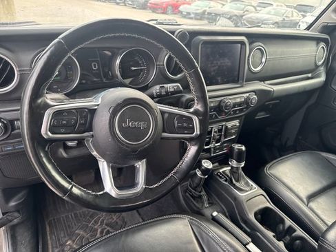 Used 2021 Jeep Wrangler Unlimited Sahara w/ Cold Weather Group AWD/4WD image 11