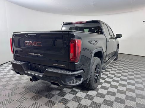Used 2022 GMC Sierra 1500 Denali image 8