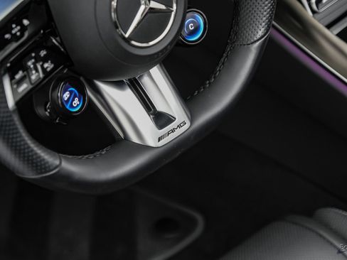 Used 2022 Mercedes-Benz SL 55 AMG 4MATIC image 55