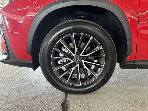 Used 2024 Lexus NX 250 FWD w/ Towing Package (2000 Lbs) image 10