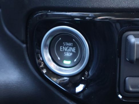 Used 2025 Chevrolet Silverado 2500 LT w/ Safety Package AWD/4WD image 16