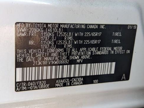 Used 2019 Toyota RAV4 LE image 17