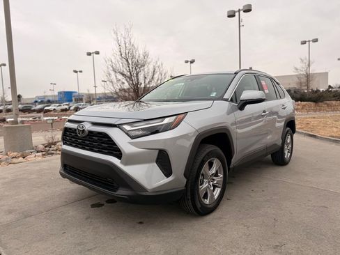 Used 2025 Toyota RAV4 XLE image 3