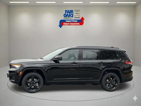 New 2025 Jeep Grand Cherokee L Laredo AWD/4WD image 11
