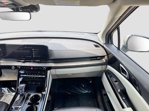 Used 2024 Kia Carnival SX FWD image 19