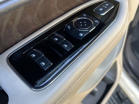 Used 2024 Lincoln Navigator Reserve image 8