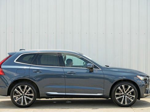Used 2023 Volvo XC60 B5 Ultimate w/ Climate Package image 57