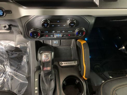 Used 2022 Ford Bronco Badlands w/ Sasquatch Package AWD/4WD image 25