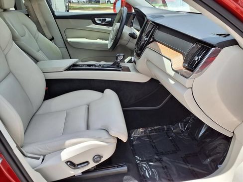 Used 2020 Volvo XC60 T5 Inscription w/ Protection Package Premier FWD image 9