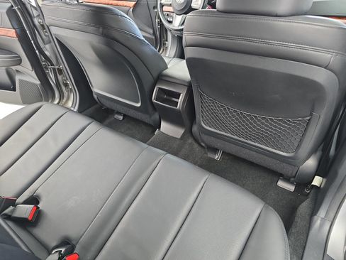 Used 2011 Subaru Outback 3.6R Limited image 11