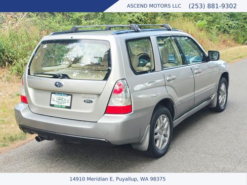 Used 2007 Subaru Forester 2.5X L.L. Bean w/ Popular Equipment Group 3 AWD/4WD image 5