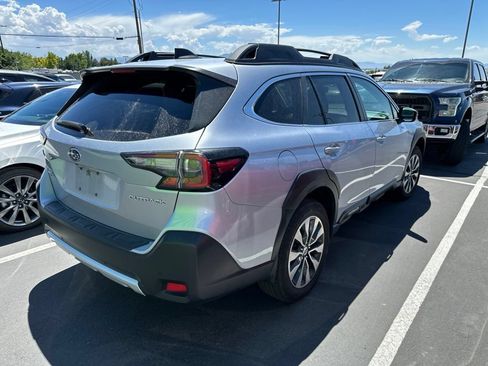 Used 2024 Subaru Outback Limited AWD/4WD image 3