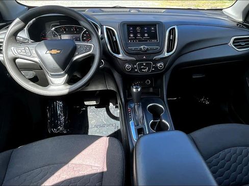 Used 2020 Chevrolet Equinox LT FWD image 16