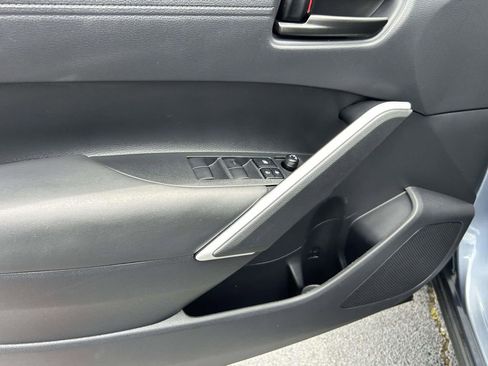 New 2026 Toyota Corolla Cross LE w/ Moonroof Package FWD image 16