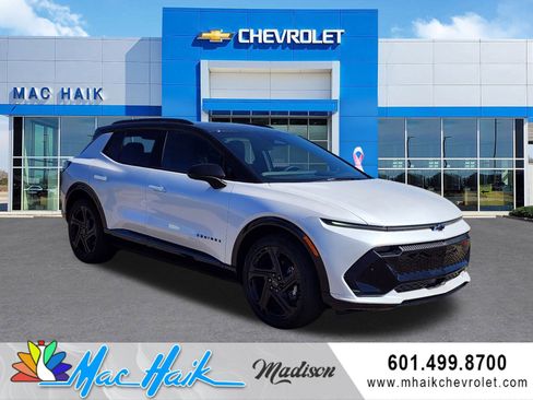 New 2025 Chevrolet Equinox EV RS image 1