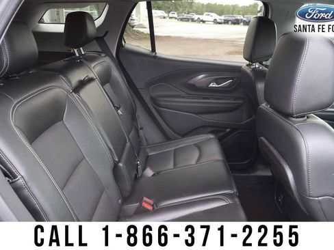 Used 2024 GMC Terrain SLT AWD/4WD image 28