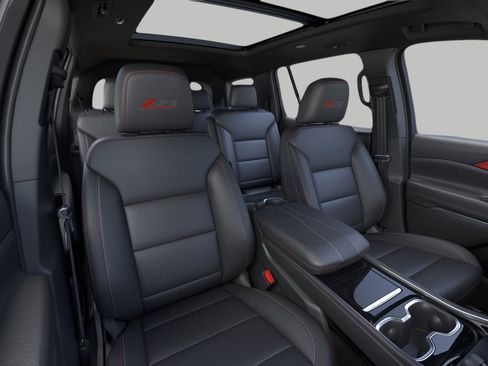 New 2026 Chevrolet Traverse Z71 w/ Enhanced Driving Package image 16
