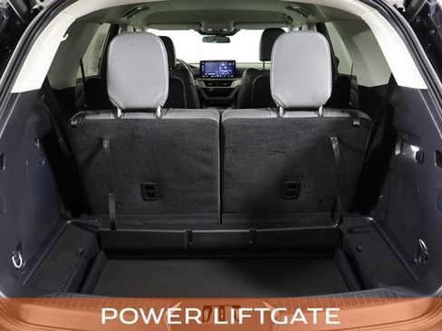 Used 2025 Ford Explorer Active w/ Active Comfort Package AWD/4WD image 15