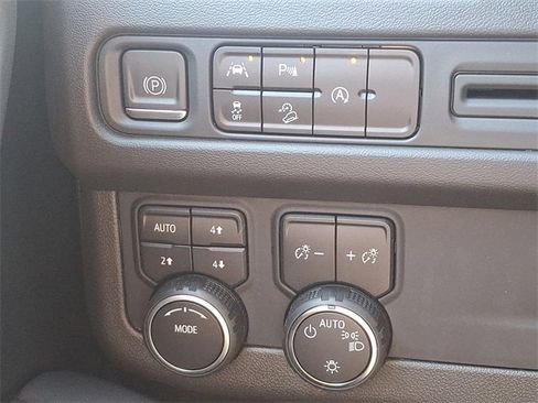 Used 2023 Chevrolet Tahoe Premier image 24