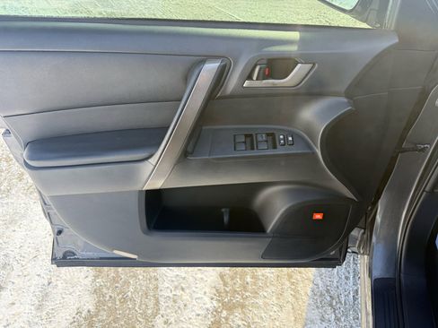 Used 2008 Toyota Highlander Sport image 17