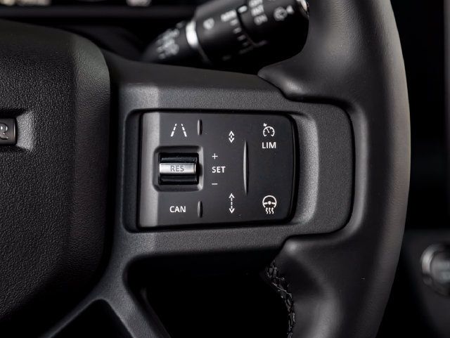 New 2026 Land Rover Defender 110 X-Dynamic SE AWD/4WD image 20