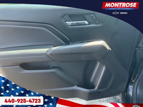 Used 2023 Chevrolet Colorado LT w/ LT Convenience Package III AWD/4WD image 9