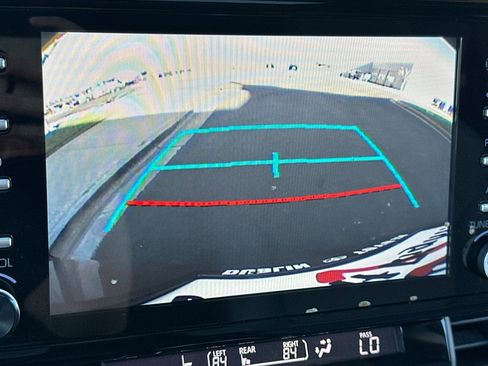 Certified 2024 Toyota Sienna XLE image 25