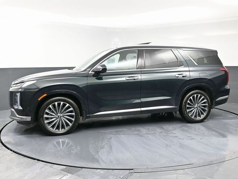 Used 2023 Hyundai Palisade Calligraphy w/ Cargo Package image 6