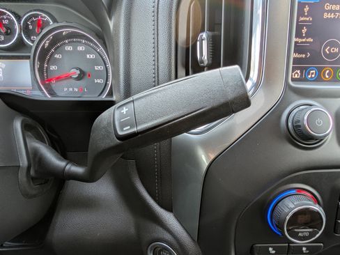 Used 2020 Chevrolet Silverado 1500 LT Trail Boss image 31