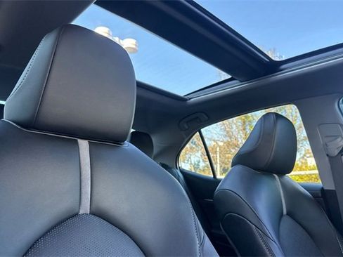 Used 2023 Toyota Camry XSE image 16