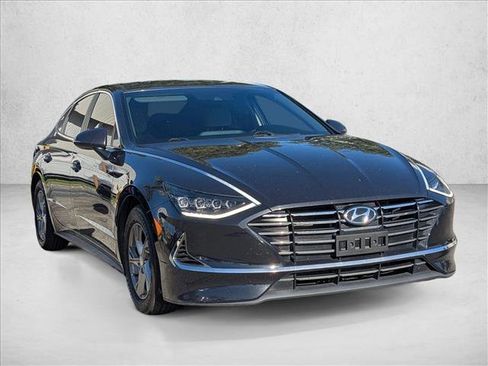 Used 2023 Hyundai Sonata SE image 3