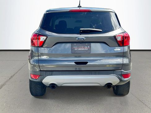 Used 2019 Ford Escape SE FWD image 6