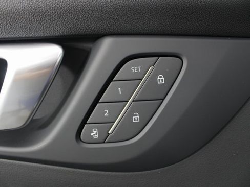 New 2026 Buick Enclave Preferred w/ Power Package image 17