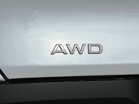 New 2025 Nissan Murano SL w/ Cargo Package AWD/4WD image 2