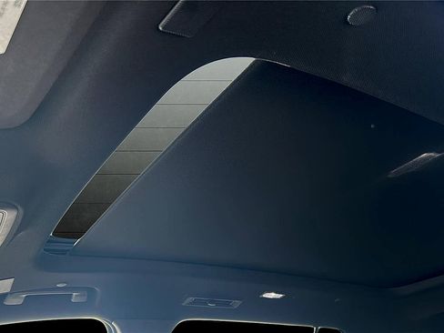 New 2026 Chevrolet Traverse High Country FWD image 9