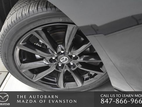 Certified 2025 MAZDA MAZDA3 2.5 S Hatchback w/ Premium Pkg image 43