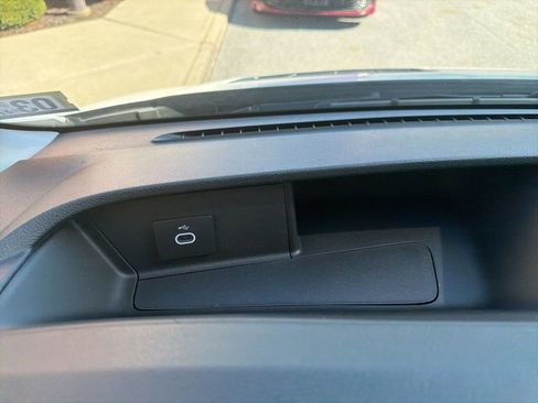 New 2026 Ford Transit 350 148 Medium Roof Wagon AWD image 34