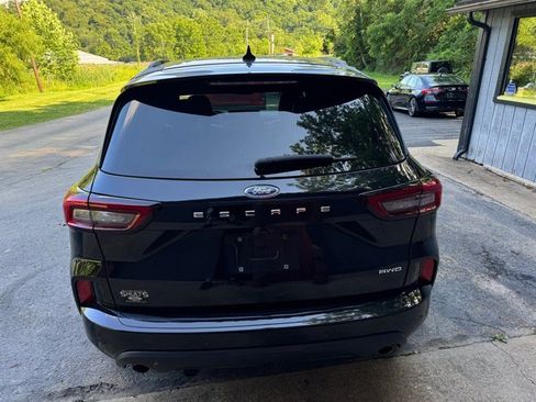 Used 2024 Ford Escape ST-Line w/ Tech Pack #1 AWD/4WD image 5