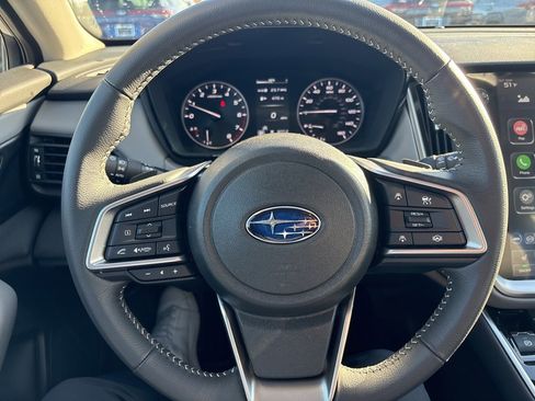 Used 2025 Subaru Outback Premium image 2