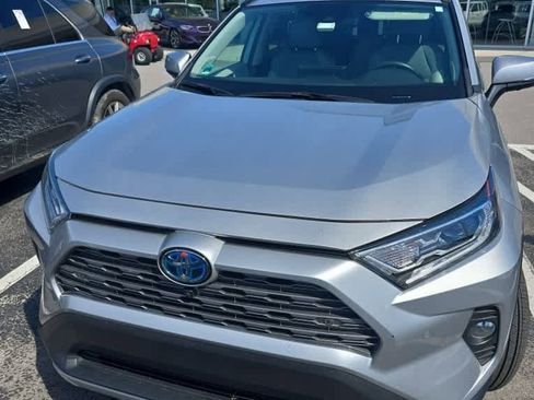 Used 2020 Toyota RAV4 Limited AWD/4WD image 1