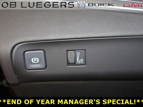 Certified 2022 Buick Enclave Essence w/ Experience Buick Package image 30