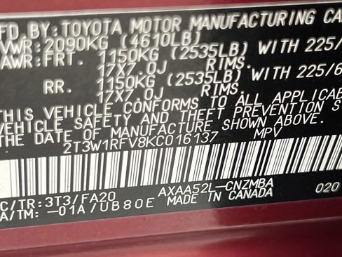 Used 2019 Toyota RAV4 XLE w/ Convenience Package FWD image 11