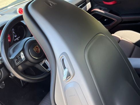 Certified 2021 Porsche 718 Boxster RWD image 30