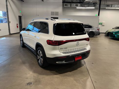 Used 2023 Mercedes-Benz EQB 300 4MATIC image 5