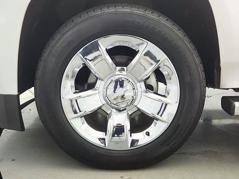 Used 2019 Chevrolet Tahoe LT w/ LT Signature Package AWD/4WD image 40