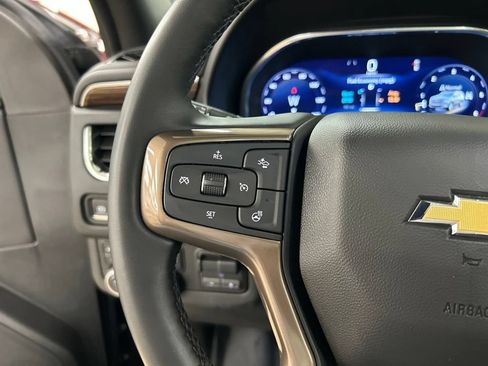 Used 2023 Chevrolet Tahoe High Country AWD/4WD image 10
