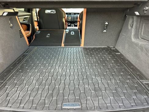 Used 2025 Jaguar F-PACE R-Dynamic S image 16