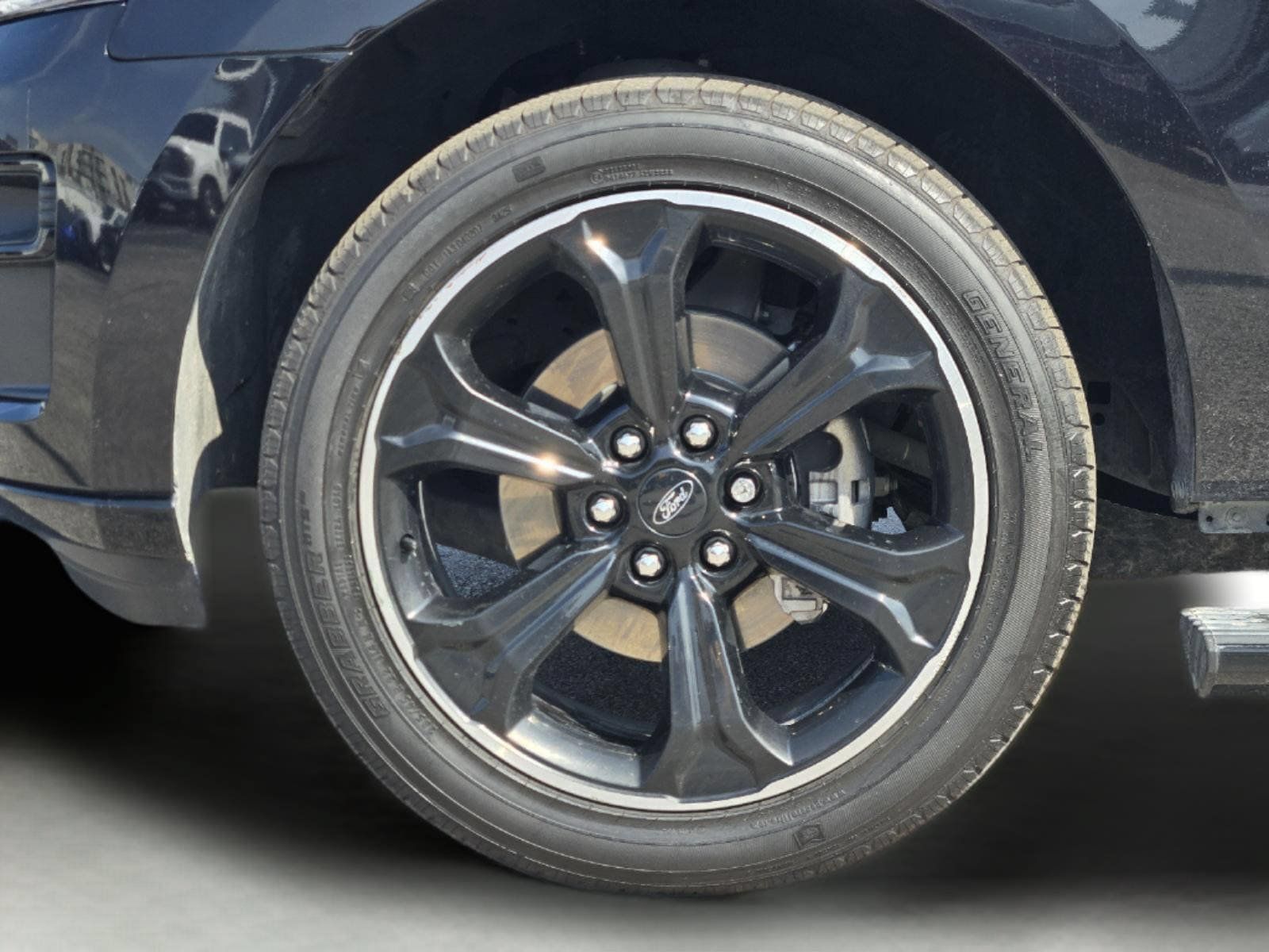 Used 2023 Ford Expedition Limited RWD image 11
